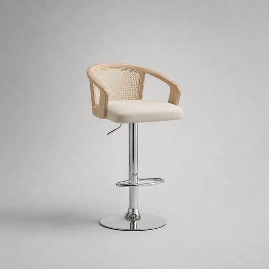 Tabouret de bar réglable et pivotant en polyester bouclé, rotin, frêne et acier chromé, beige, 50 × 52 × 87–108 cm